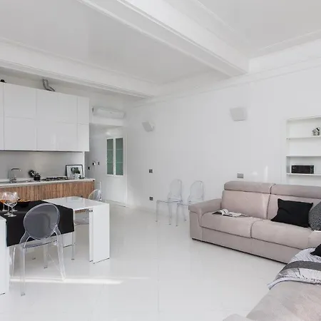 Apartament Piazza Venezia White Rzym