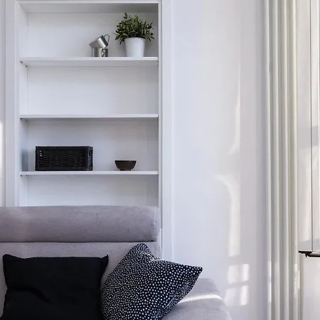 Apartament Piazza Venezia White