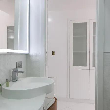 Apartamento Piazza Venezia White